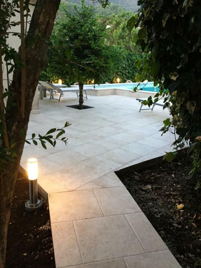 Apartments Pean Tivat Dış mekan fotoğraf